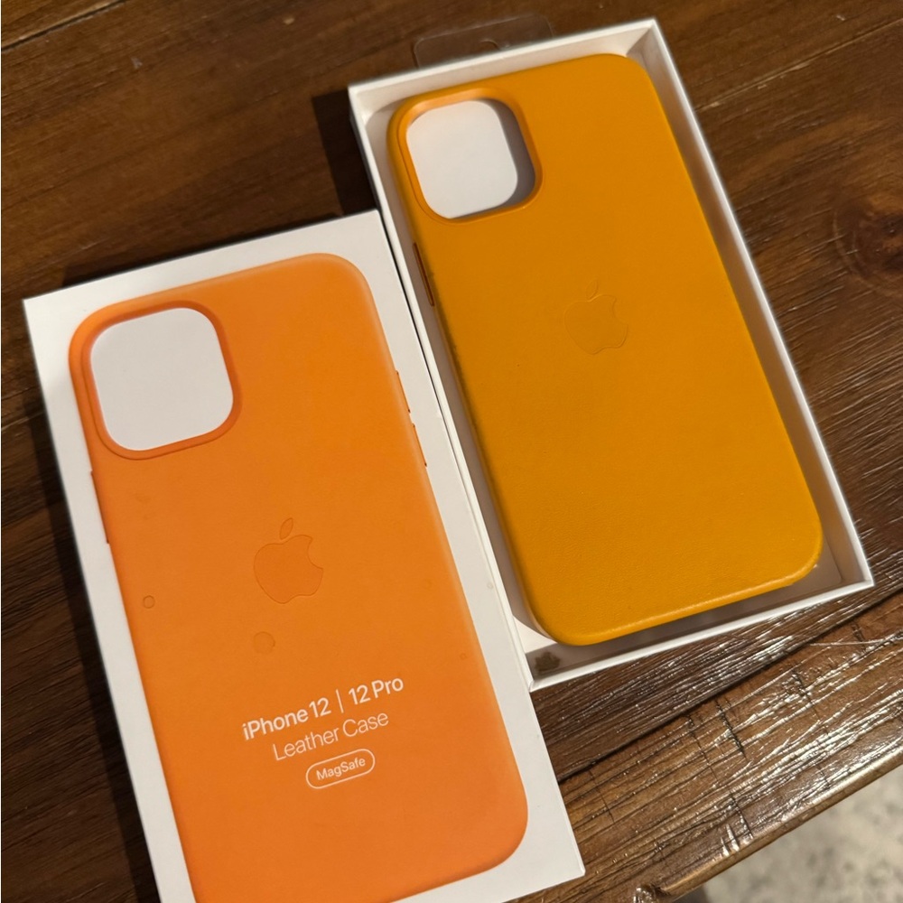 Apple iPhone 12/12 Pro Leather Case